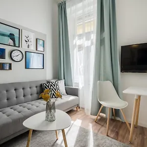  Apartment A13- Boutique Apartments, Location, By Bqa