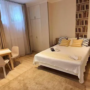  Apartment Flat In The Center Of